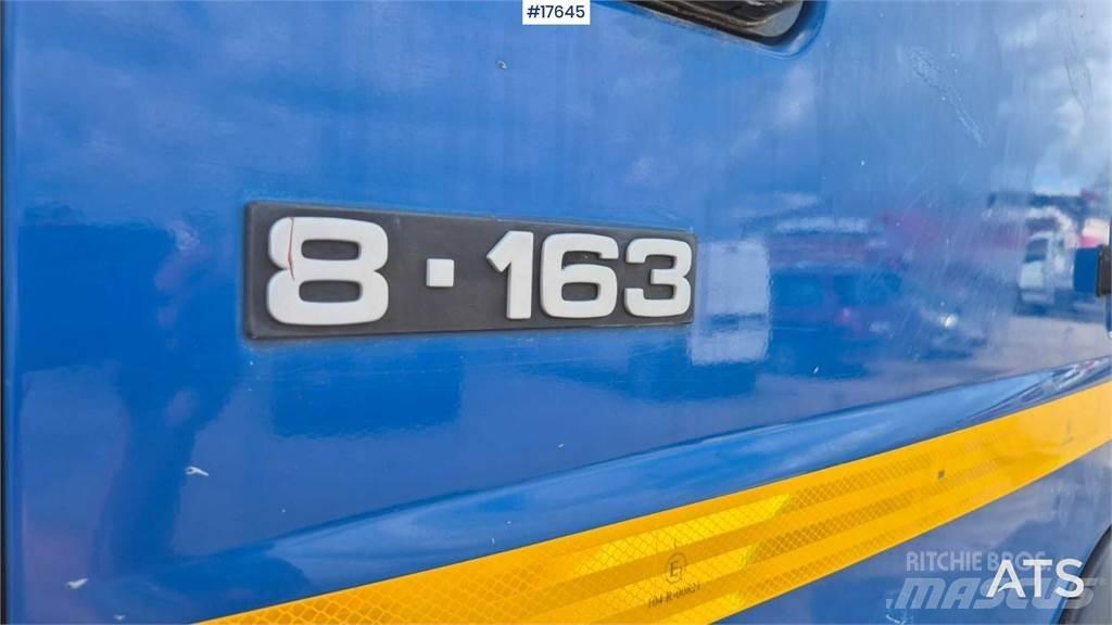 MAN 8.163 Vlakke laadvloer met kraan