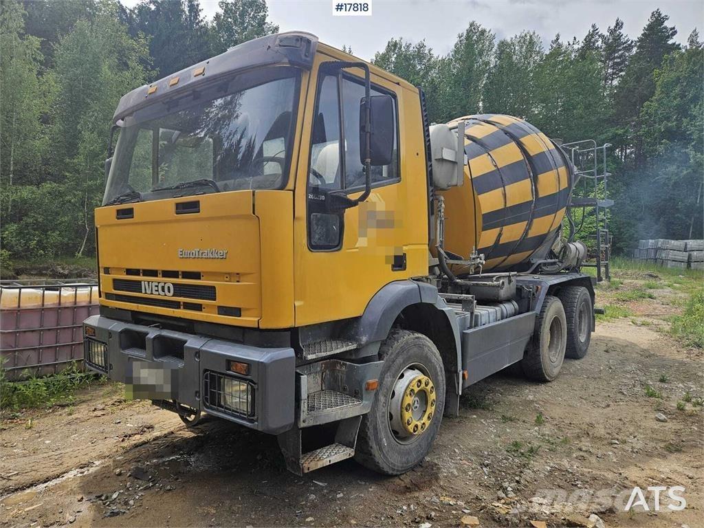 Renault 260 EH Betonmixers en pompen