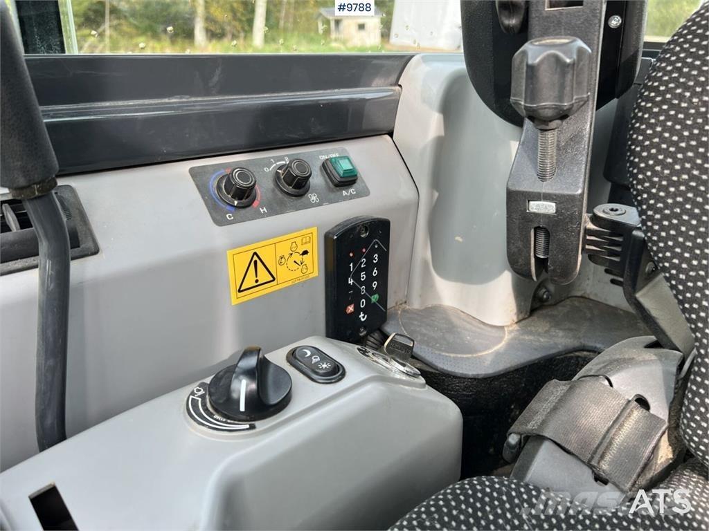 Komatsu PC55MR-5E0 Minigraafmachines < 7t