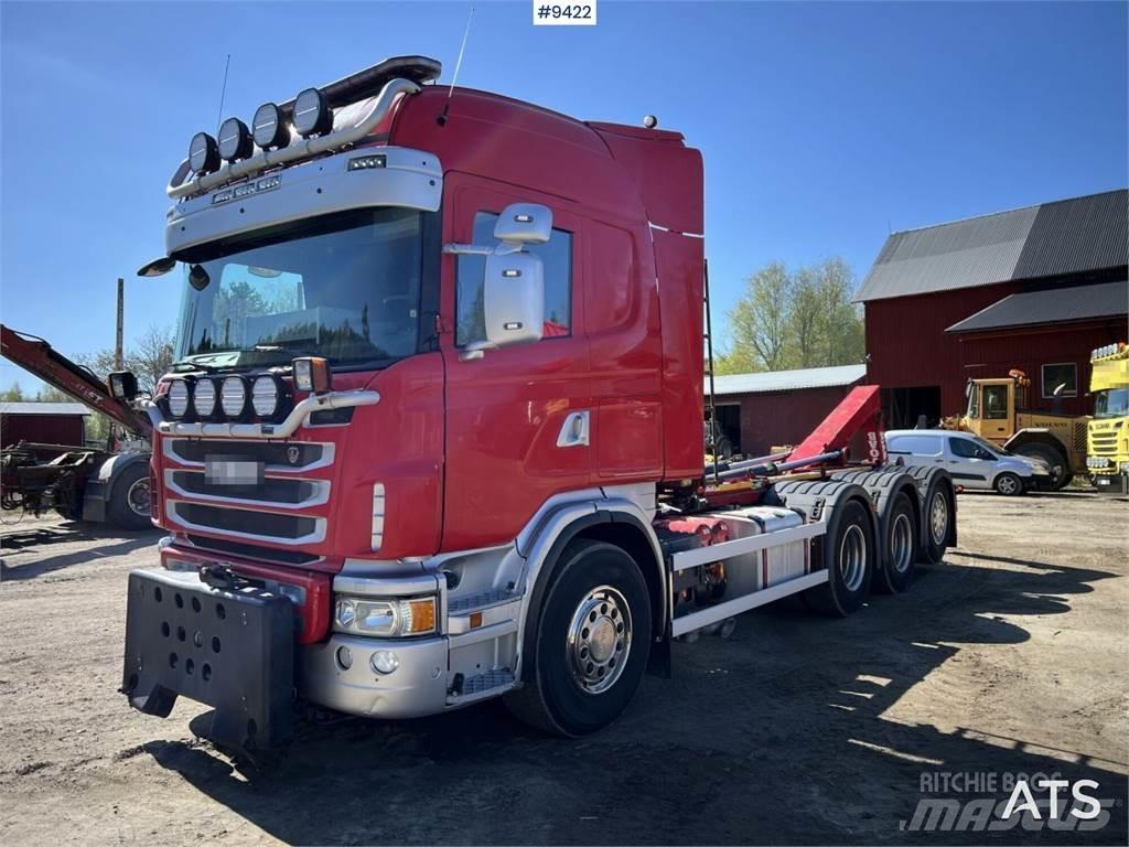 Scania G490 Vrachtwagen met containersysteem
