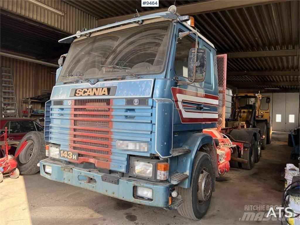 Scania R143 Vrachtwagen met containersysteem