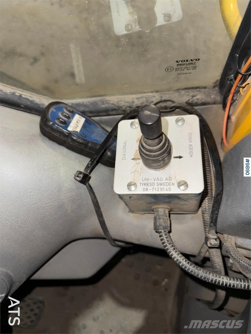 Uni-väg UV-280 Ploeg