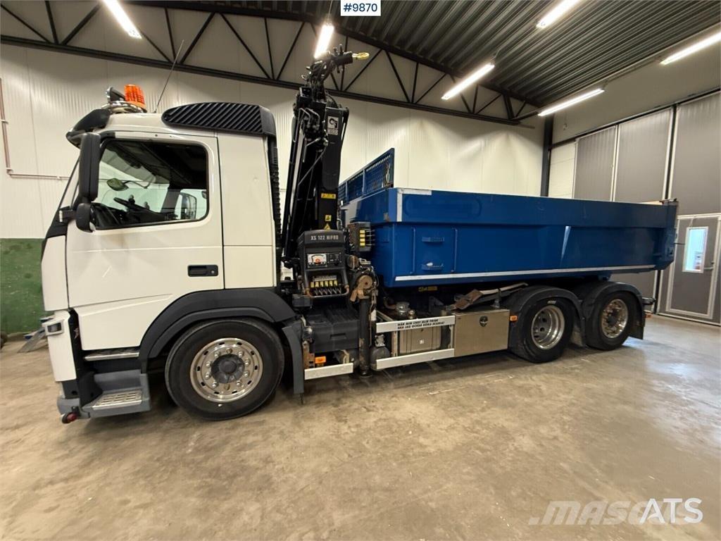 Volvo FM 420 Vlakke laadvloer met kraan