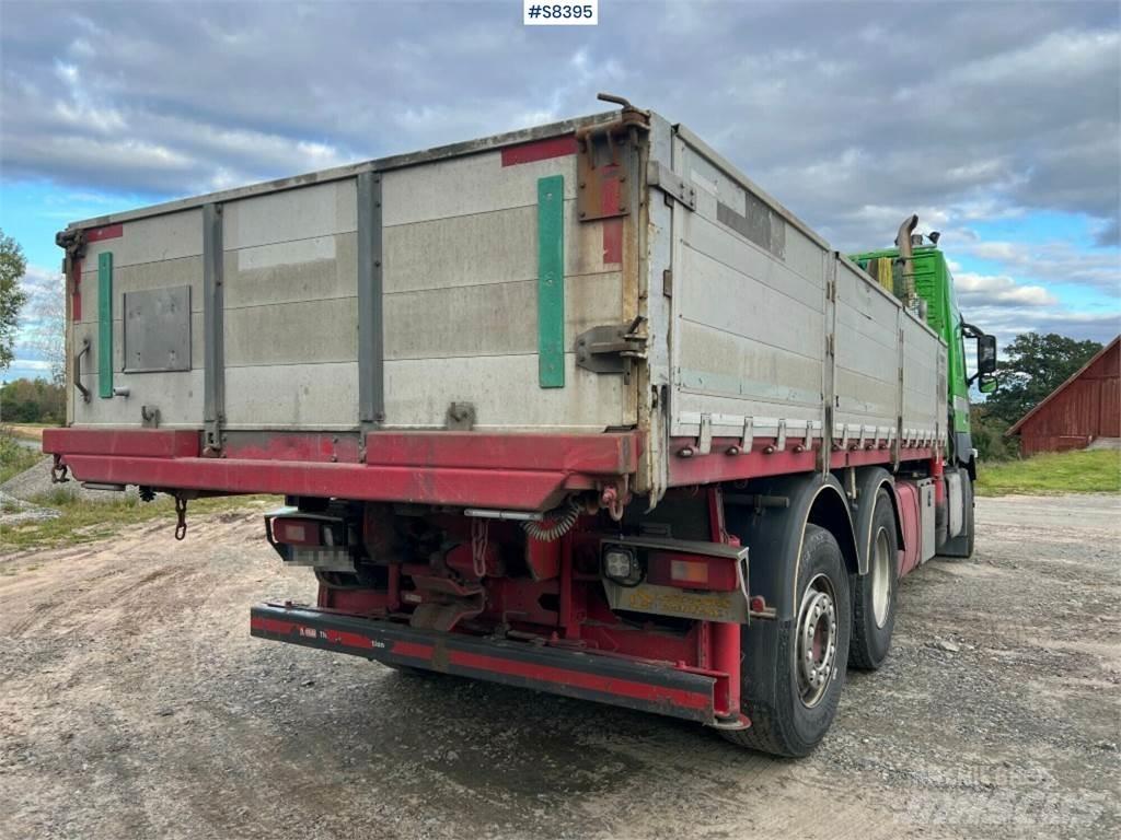 Volvo FM 6x2 Vlakke laadvloer met kraan