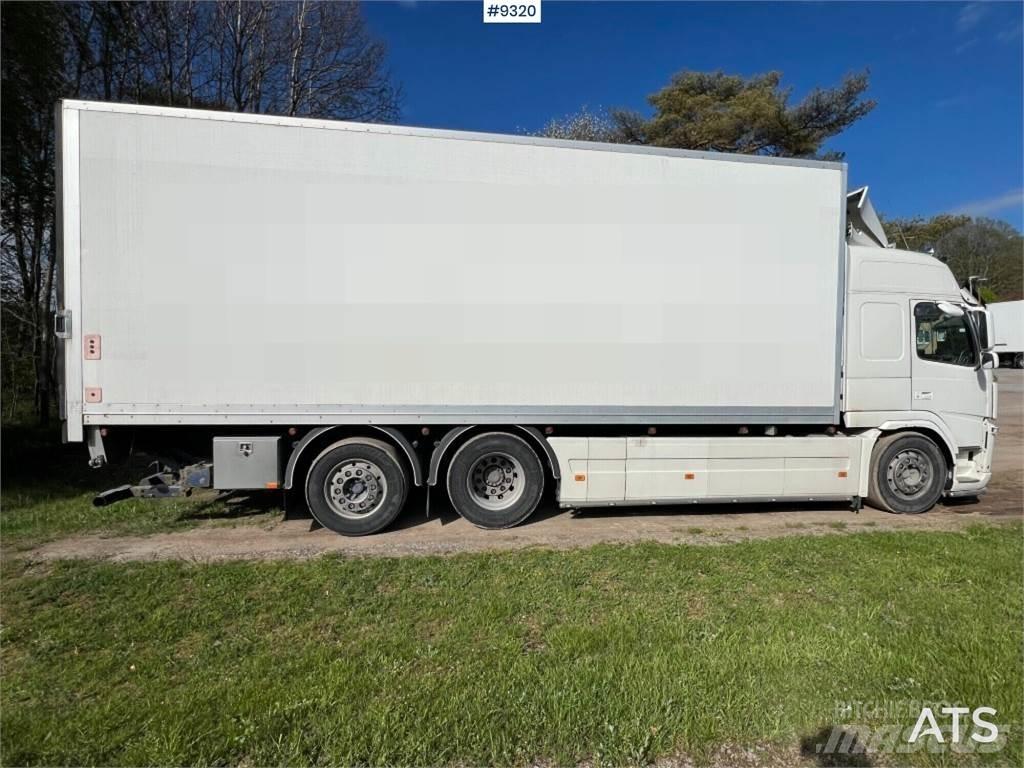 Volvo FM 6x2 Bakwagens met gesloten opbouw