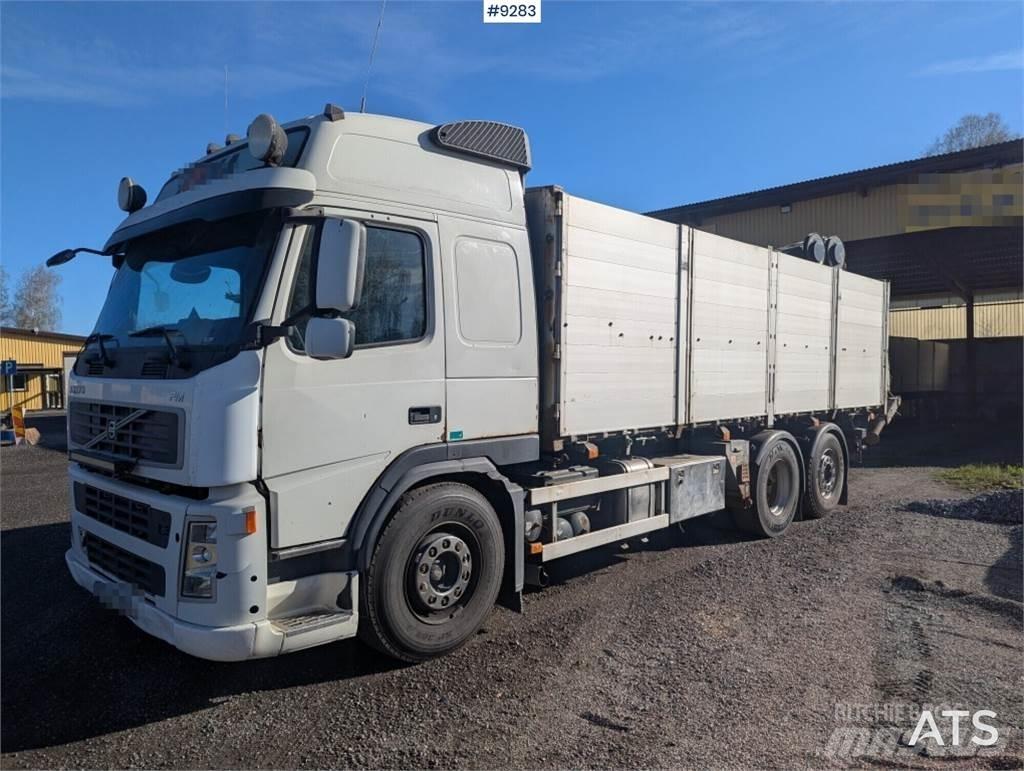 Volvo FM480 6x2 Vlakke laadvloer met kraan