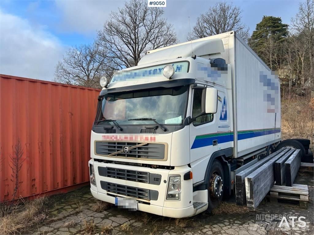 Volvo FM9 4X2 Bakwagens met gesloten opbouw