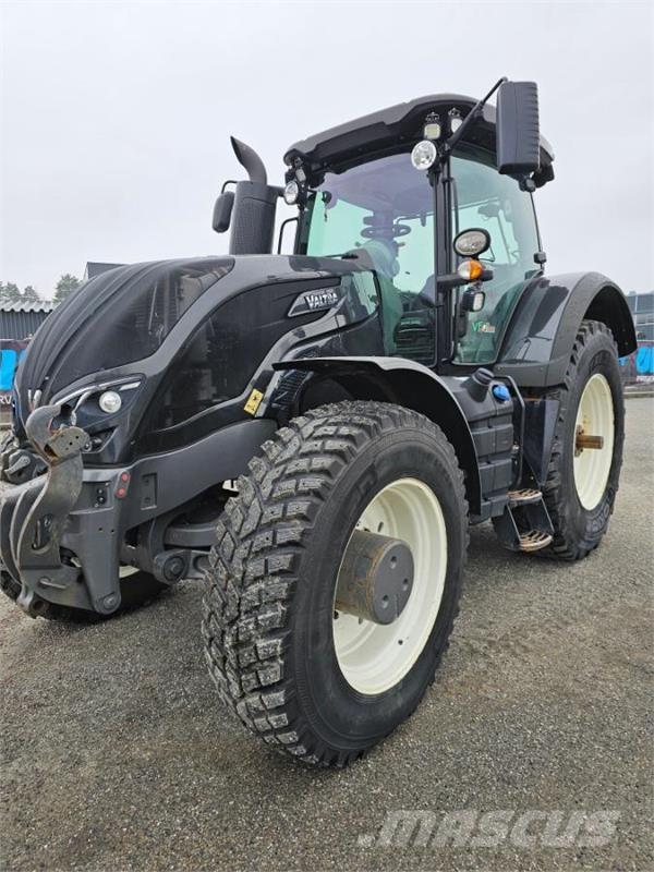 Valtra S374 Tractoren