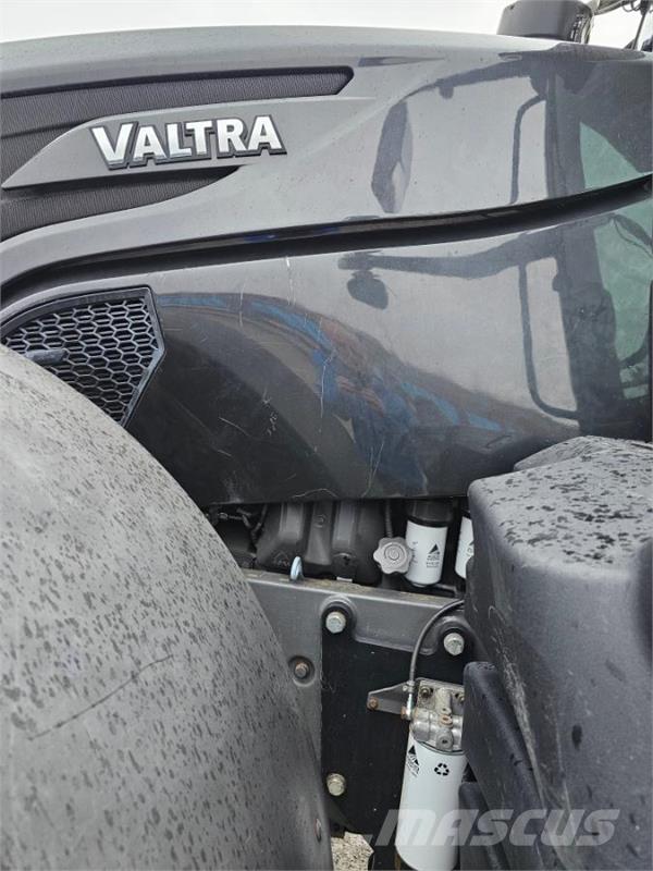 Valtra S374 Tractoren