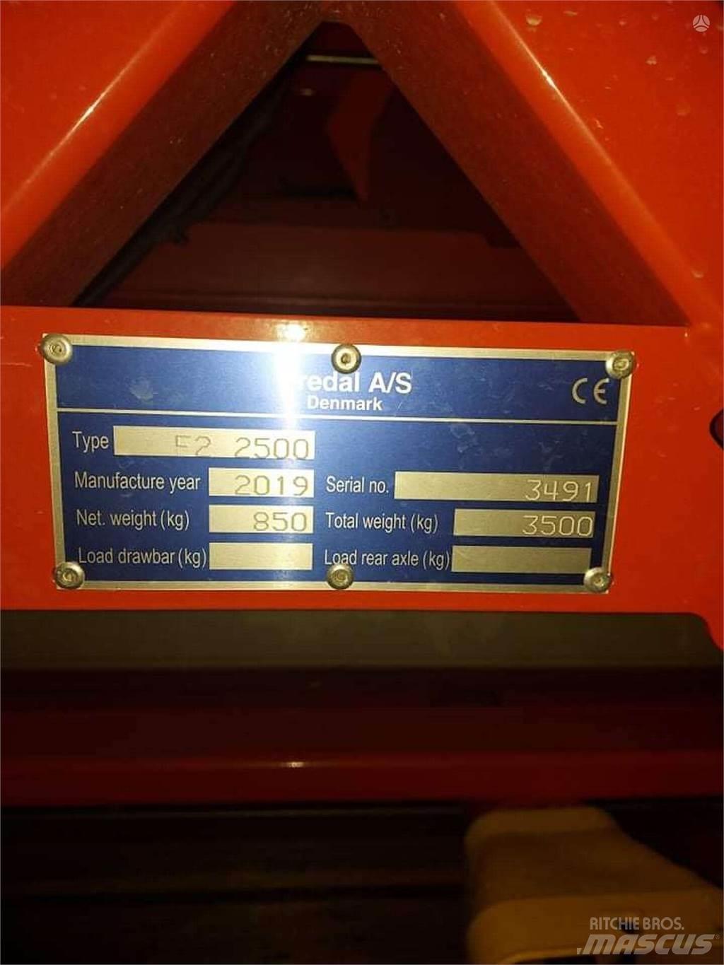 Bredal F2 2500 Kunstmeststrooiers