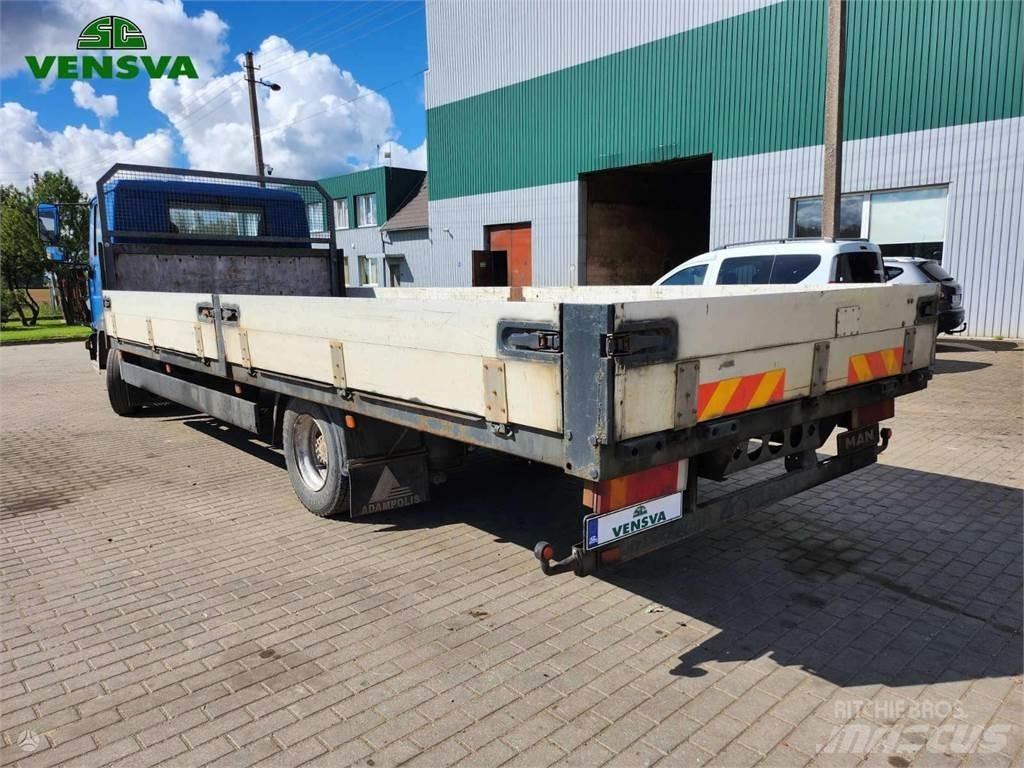 MAN LE 8.220 Platte bakwagens