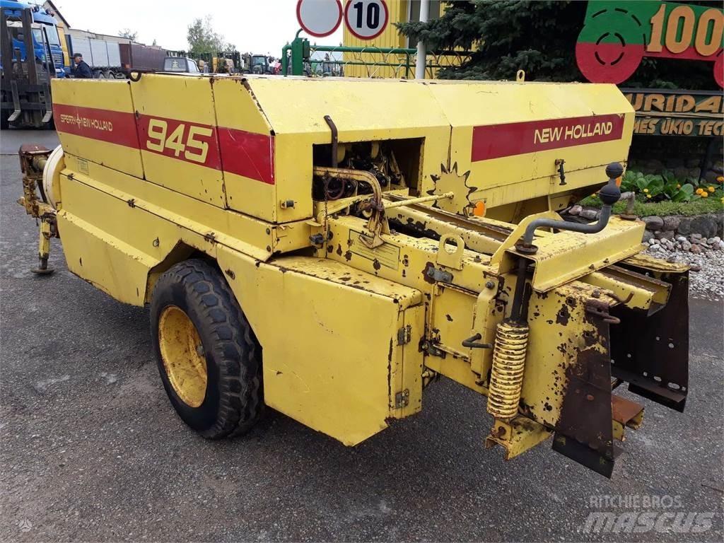 New Holland 945 Ronde-balenpersen