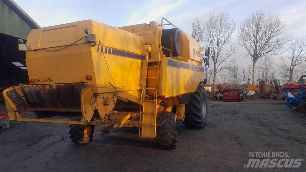 New Holland TX 66 Maaidorsmachines