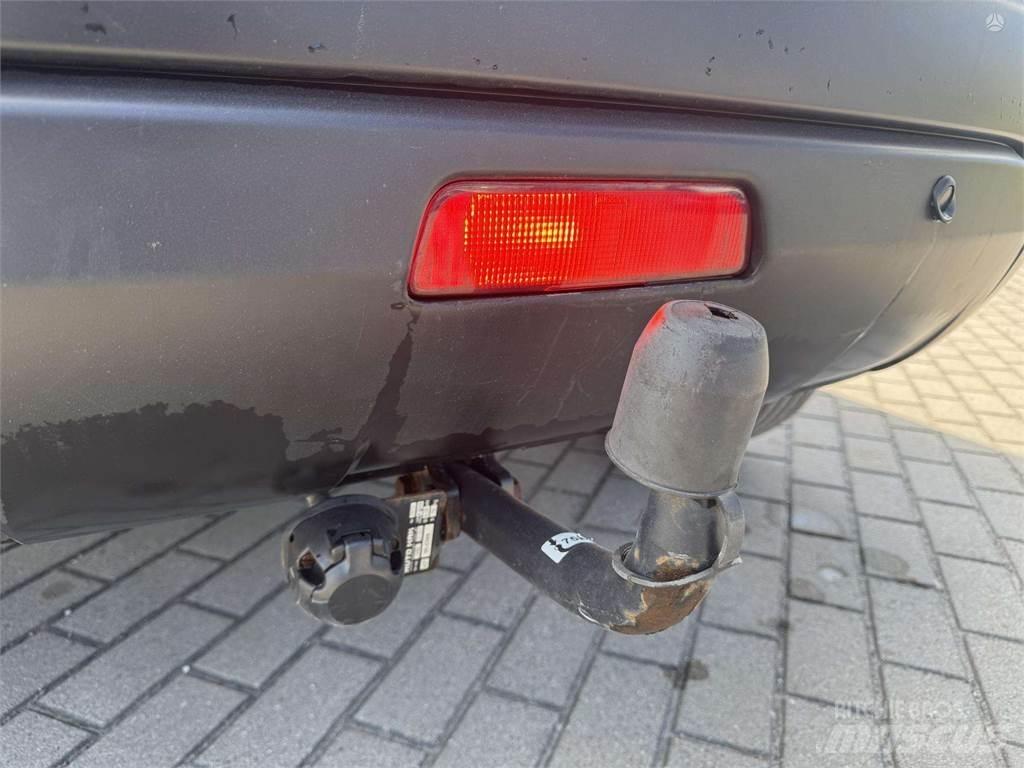 Nissan  Auto's