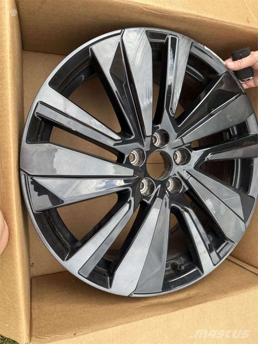 Peugeot 3008 Banden, wielen en velgen