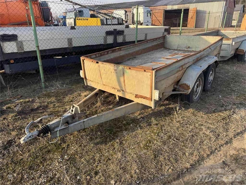 Tauras BZ 2530 Aanhangwagens