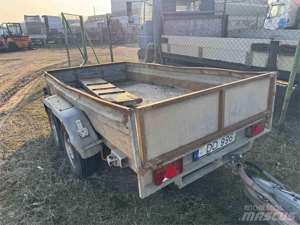 Tauras BZ 2530 Aanhangwagens