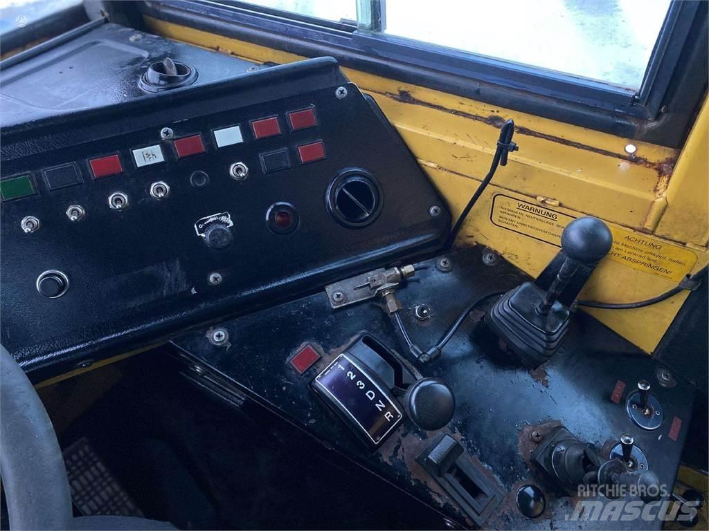 Volvo A25C , Nr. 5 Knik dumptrucks