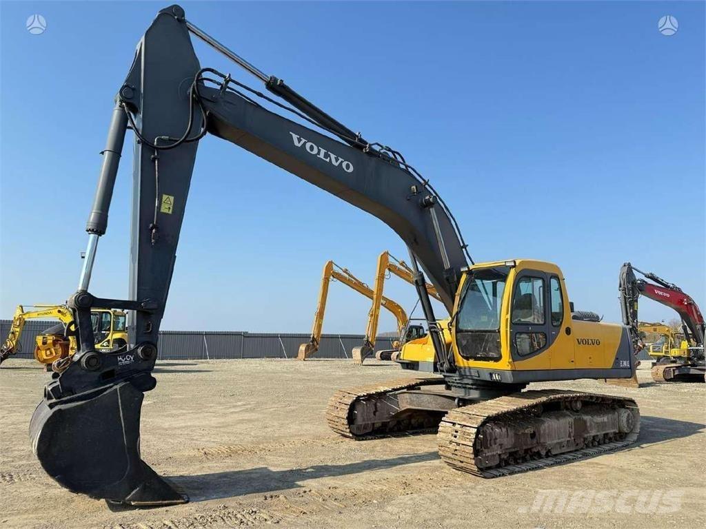 Volvo EC 240 LC Rupsgraafmachines