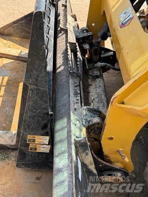 CAT 259D3 Schrankladers