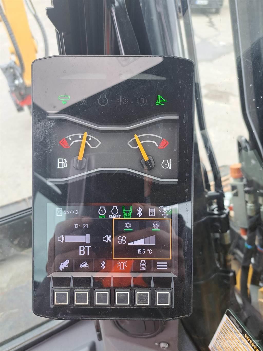 CAT 310 Minigraafmachines < 7t