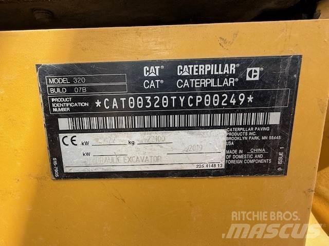 CAT 320 Rupsgraafmachines
