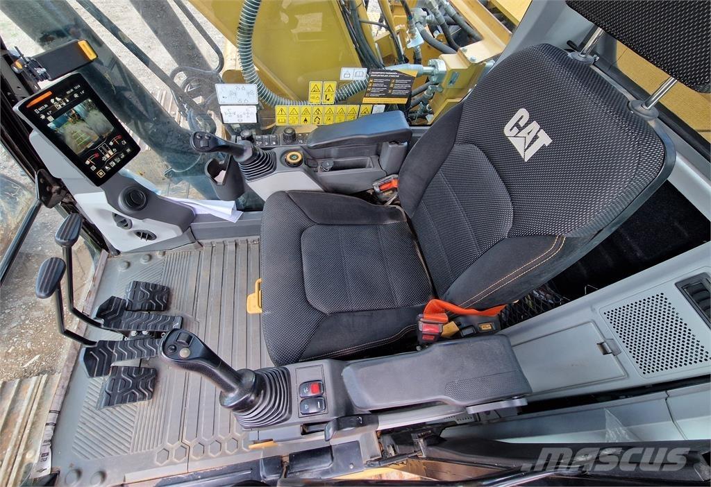 CAT 320 Rupsgraafmachines