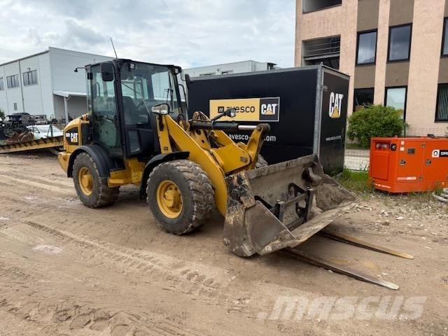 CAT 906M Wielladers