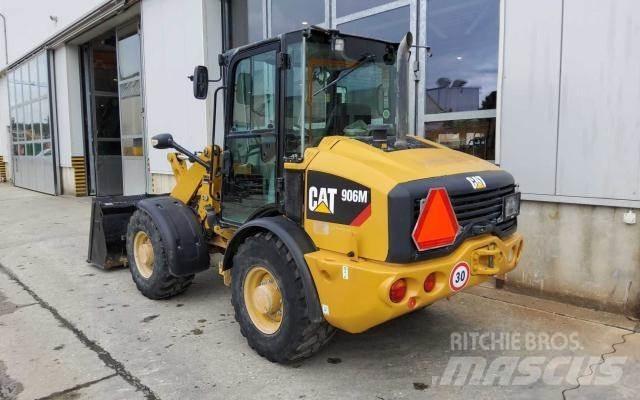 CAT 906M Wielladers