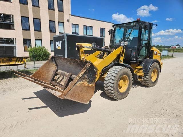 CAT 908M Wielladers