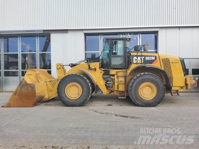 CAT 982M Wielladers