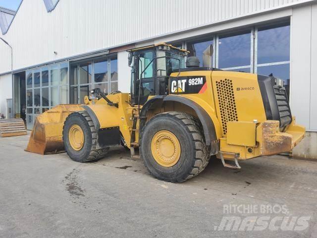 CAT 982M Wielladers