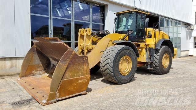 CAT 982M Wielladers