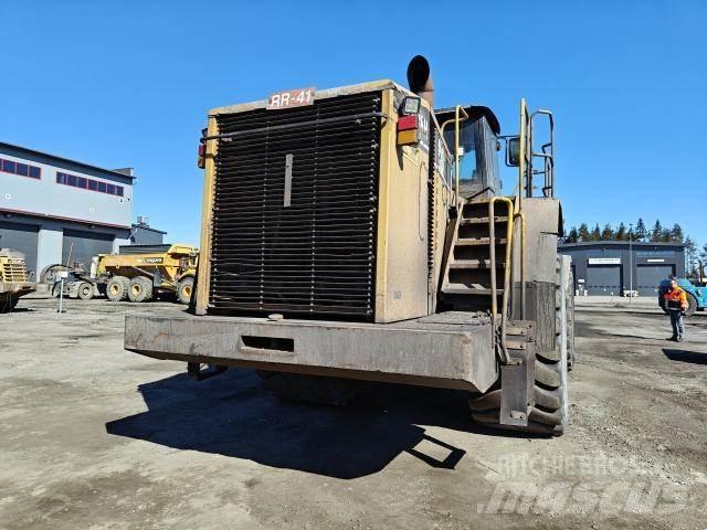 CAT 988H Wielladers