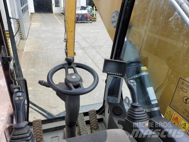 CAT MH3024 Speciale Graafmachines