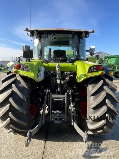CLAAS Arion 440 Tractoren