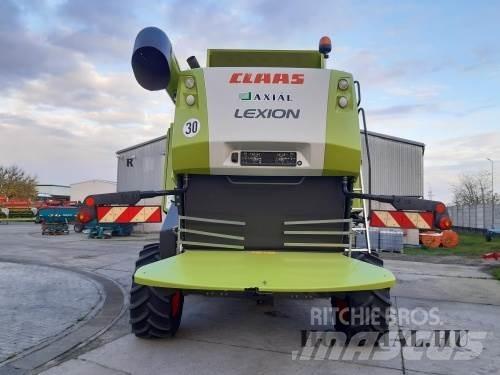 CLAAS Lexion 670 Maaidorsmachines