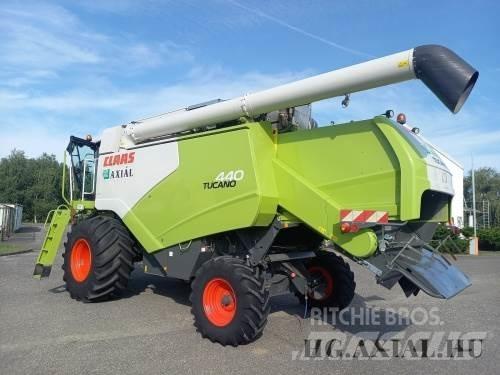 CLAAS Tucano 440 Maaidorsmachines