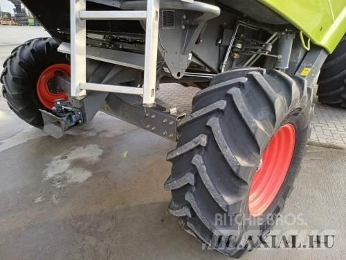 CLAAS Tucano 450 Maaidorsmachines