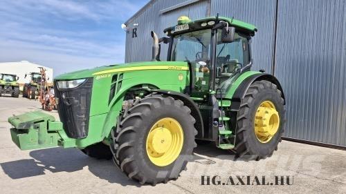 John Deere 8345R Tractoren