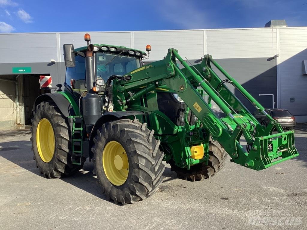 John Deere 6250 R Tractoren
