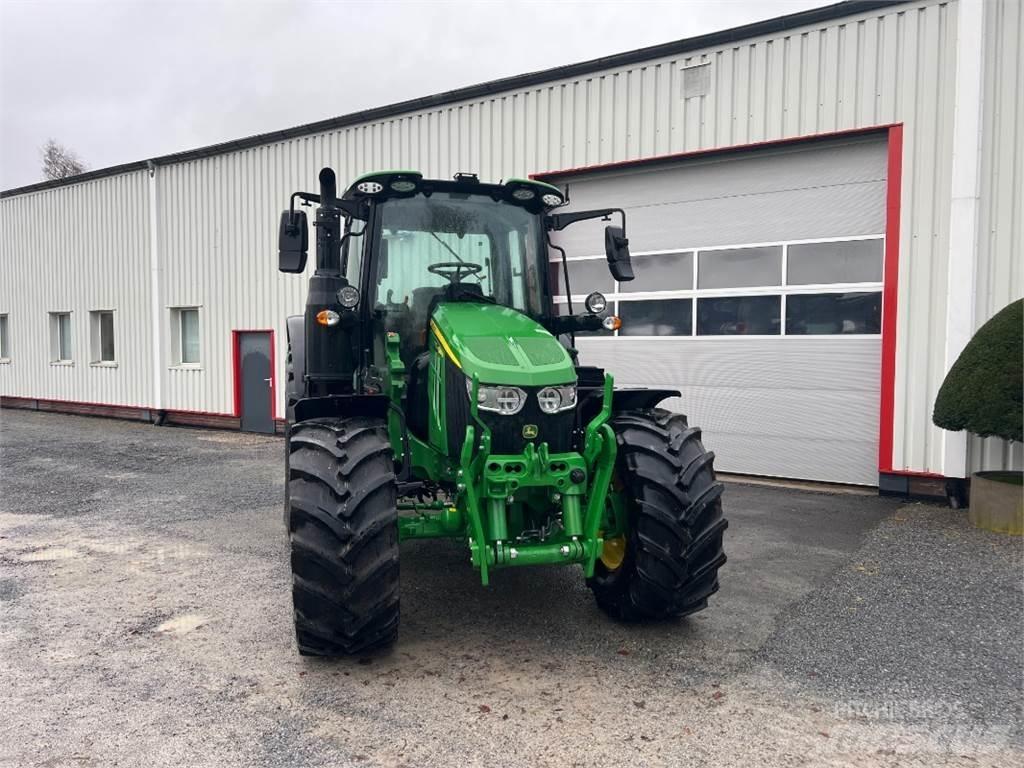 John Deere 6120M Tractoren