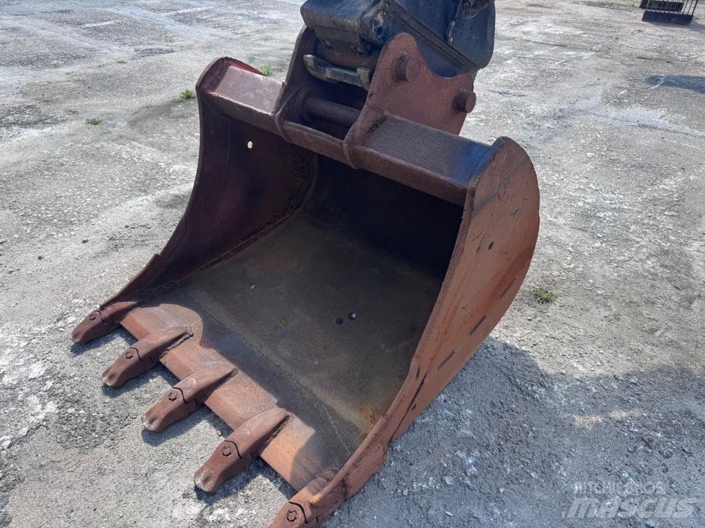 JCB JS 210 LC Rupsgraafmachines