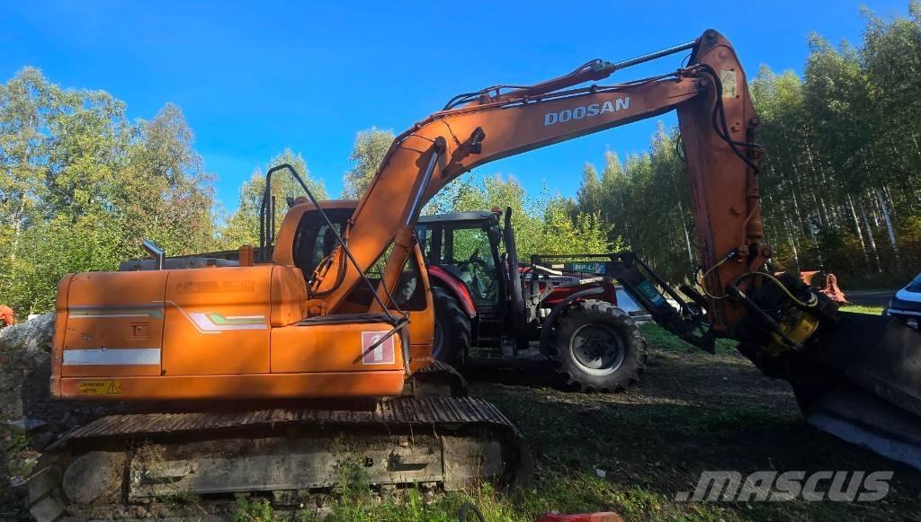 Doosan DX 140 LC Rupsgraafmachines