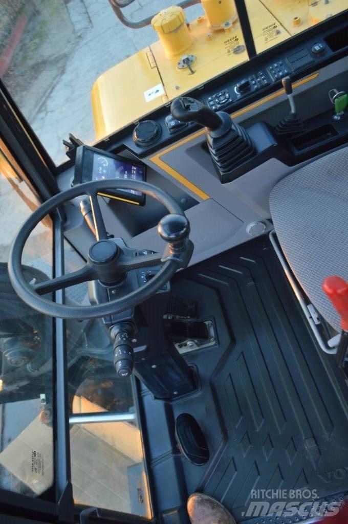Volvo EW 60 E Wielgraafmachines