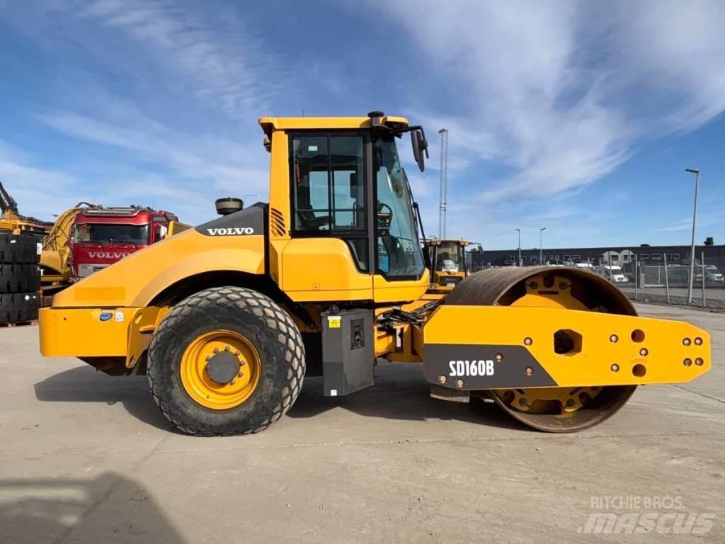 Volvo SD 160 B Trilrolwalsen