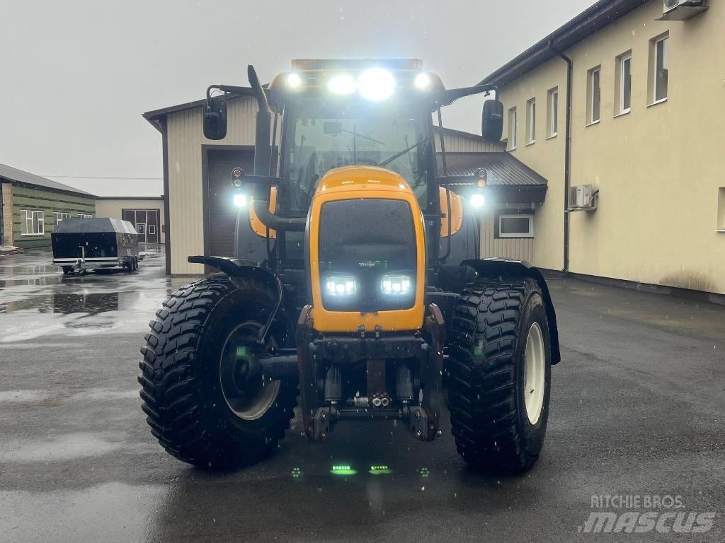 Valtra M 150-4 Tractoren