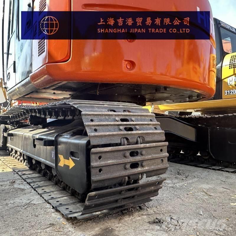 Hitachi ZX 135 Rupsgraafmachines