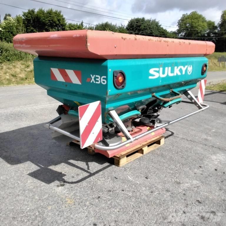 Sulky X36 Kunstmeststrooiers
