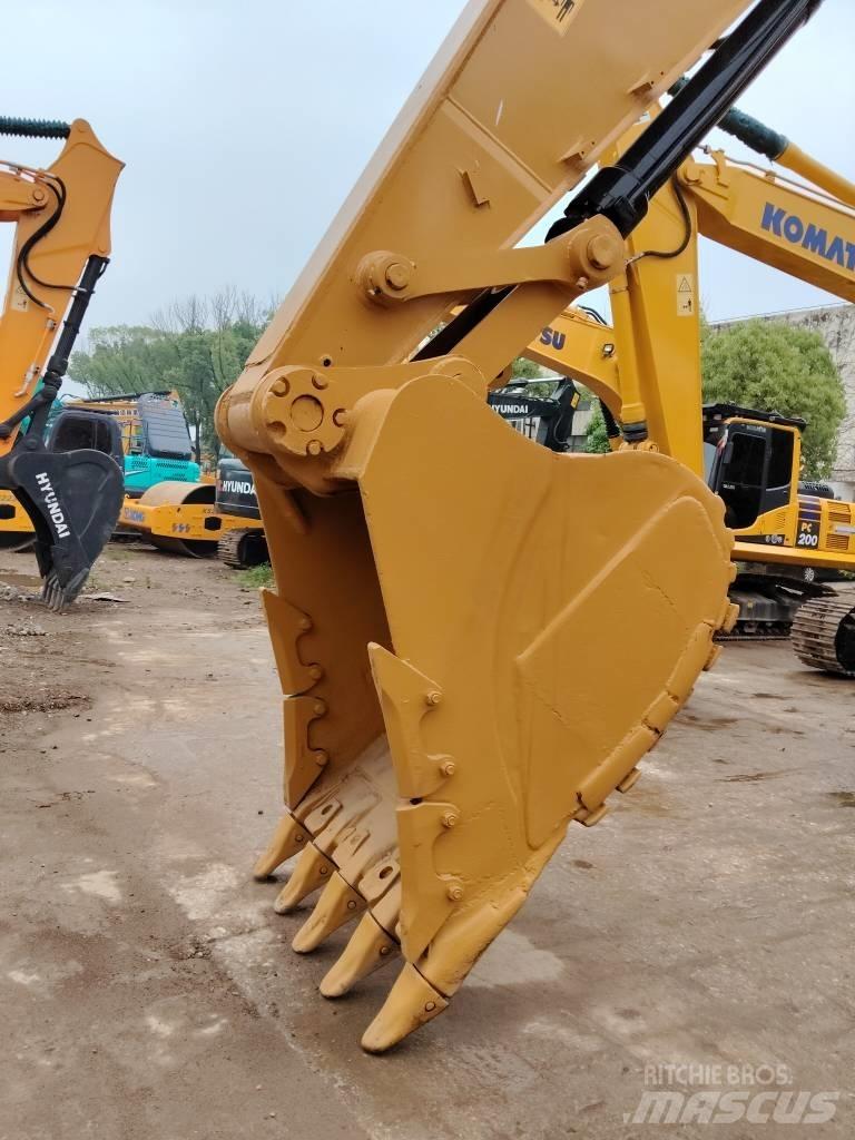 CAT 330 D Rupsgraafmachines